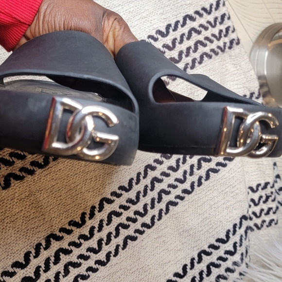 Pre-owned beautiful Dolce &Gabbana slippers - Picture 1 of 9